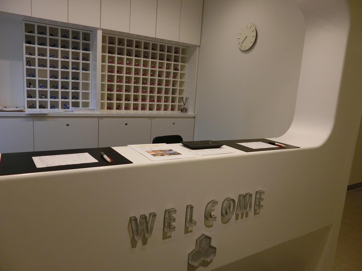 Capsule Hotel Valie Ebisucho Osaka Exteriör bild