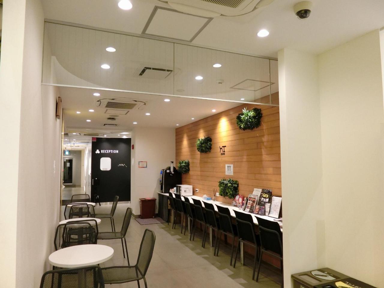 Capsule Hotel Valie Ebisucho Osaka Exteriör bild