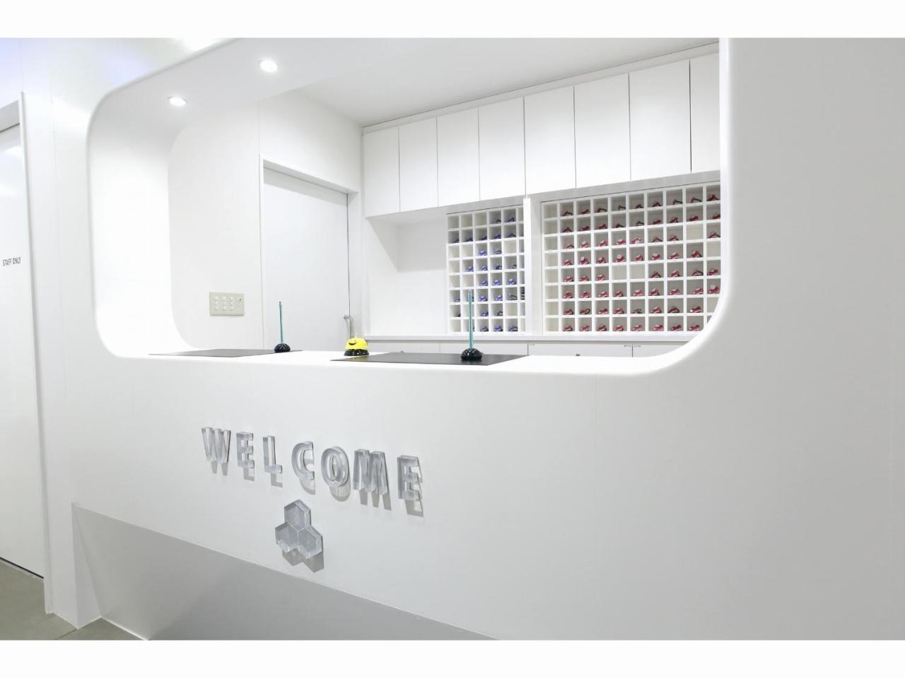 Capsule Hotel Valie Ebisucho Osaka Exteriör bild
