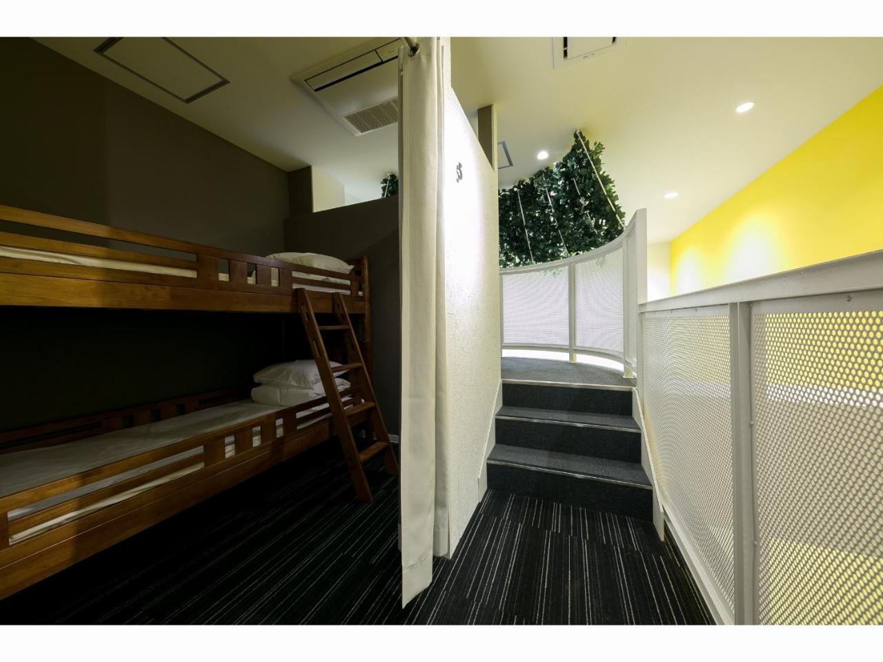 Capsule Hotel Valie Ebisucho Osaka Exteriör bild